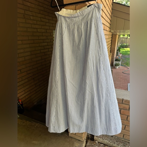 J.Crew Seersucker Striped Ball Gown Maxi Skirt Lined Tulle Blue White Size 14 - Picture 2 of 4